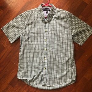 Tommy Hilfiger plaid cotton short sleeved Men’s button-down size L
